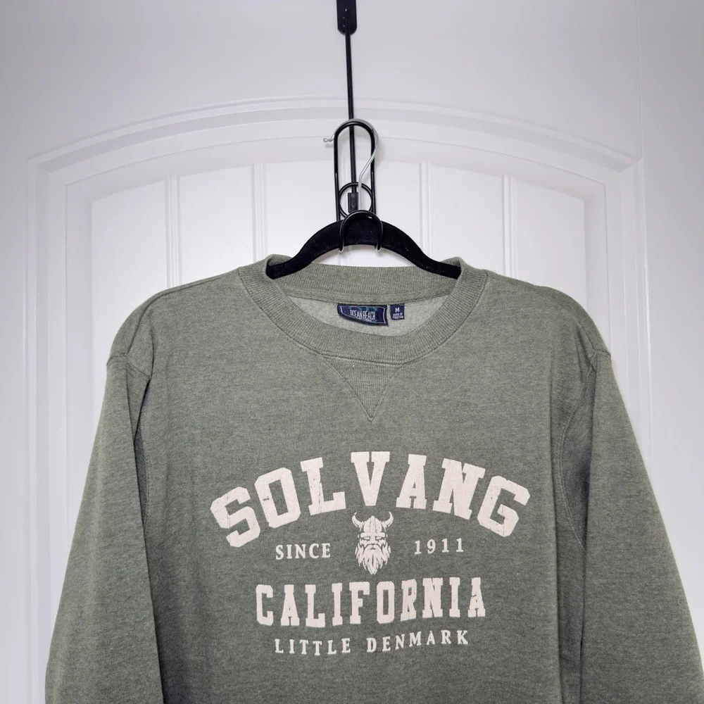 Ocean‎ Beach Soft Green Medium Solvang California Crewneck Sweatshirt Cozy Soft